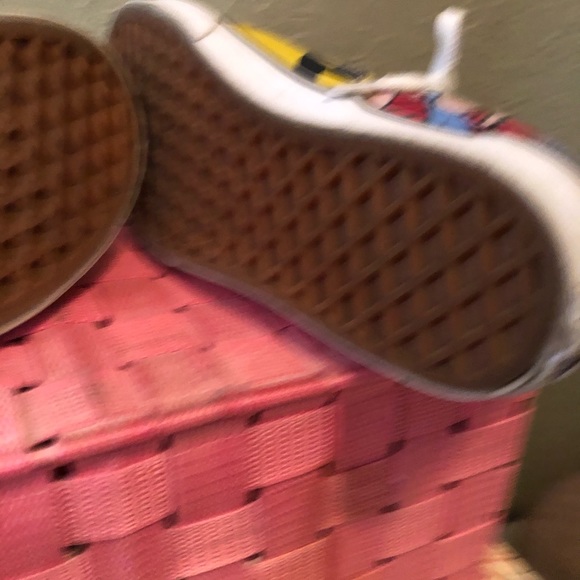 Vans - Picture 5 of 5